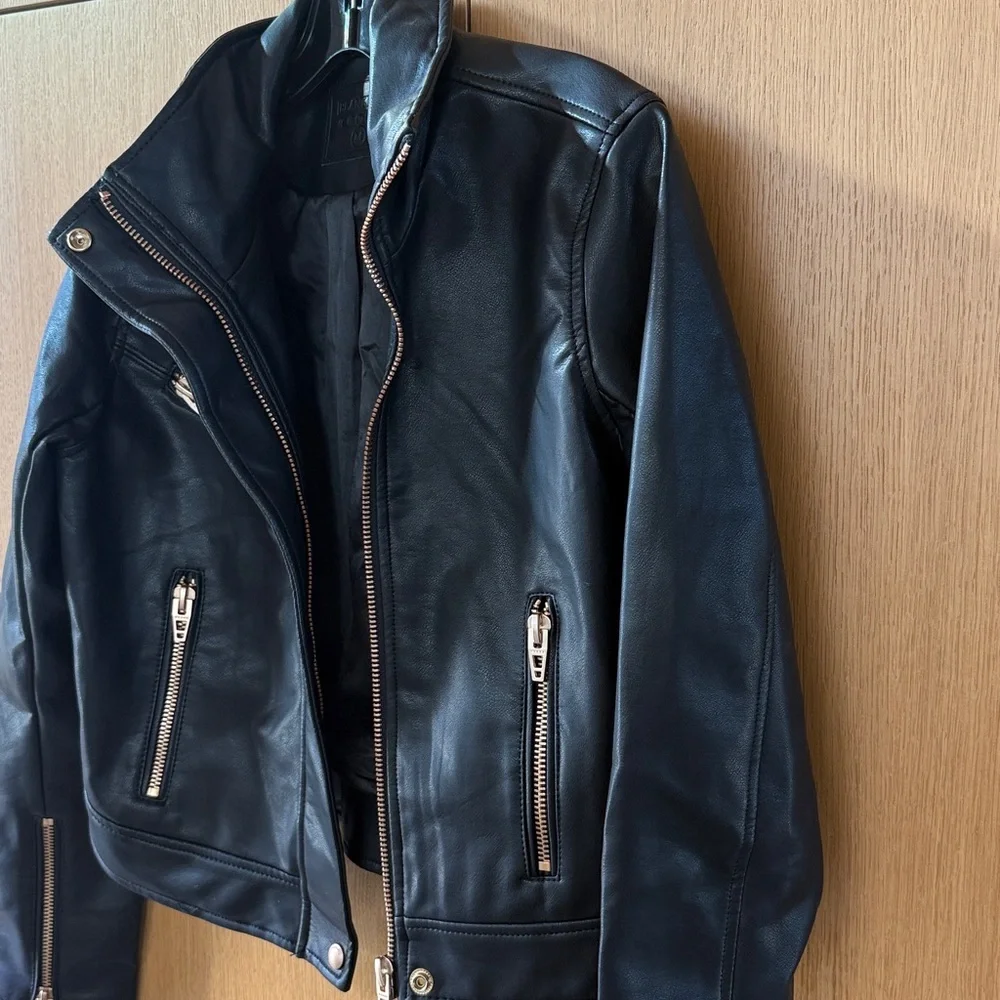 Blank NYC Faux Leather Moto Jacket Black & Gold Color Womens size Medium